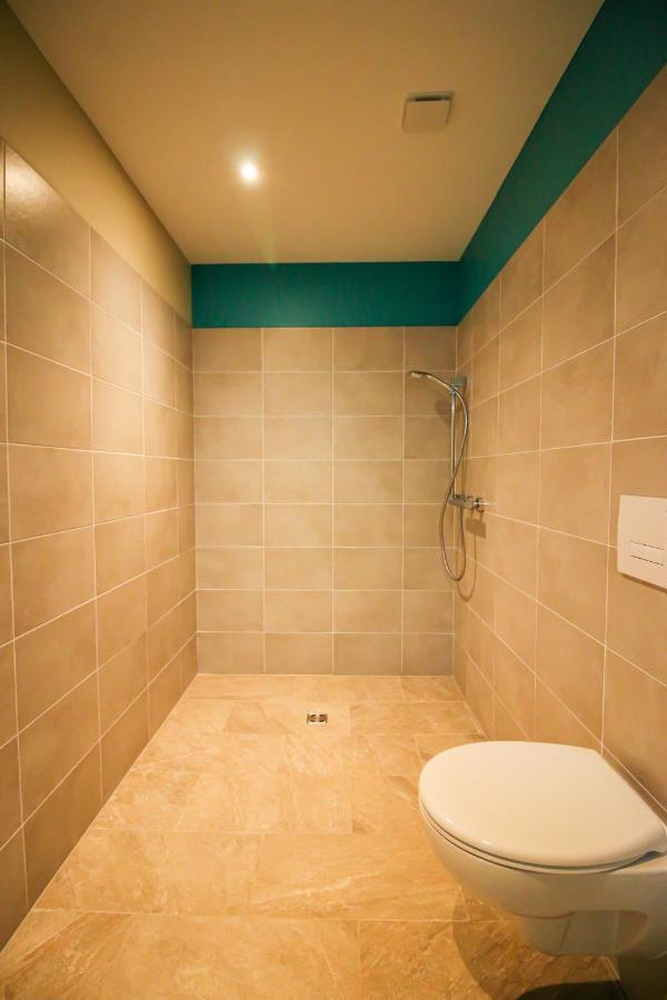 Bella, Jacuzzi Partage & Parking Avec Borne De Recharge Voiture Electrique Apartment Sarlat-la-Canéda Exterior foto
