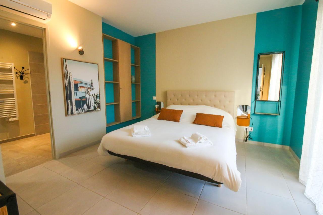 Bella, Jacuzzi Partage & Parking Avec Borne De Recharge Voiture Electrique Apartment Sarlat-la-Canéda Exterior foto