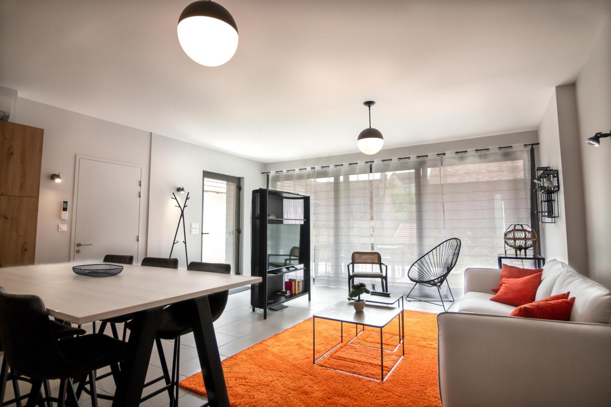 Bella, Jacuzzi Partage & Parking Avec Borne De Recharge Voiture Electrique Apartment Sarlat-la-Canéda Exterior foto